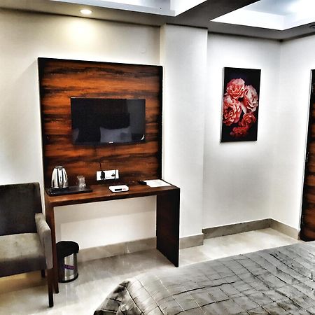 Airport Hotel Delhi Aerocity, 15 Mins Yashobhoomi Neu-Delhi Exterior foto